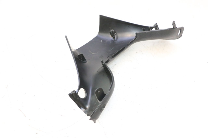 photo de COPERCHIO MANUBRIO POSTERIORE PIAGGIO MP3 LT 300 (2010 - 2016) - Primo piano tecnico