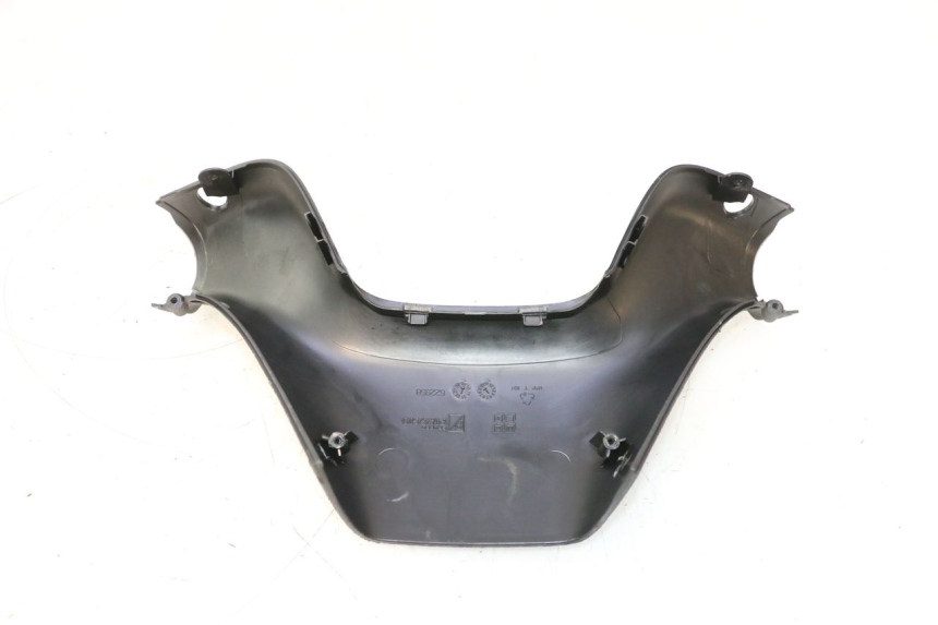 photo de COPERCHIO MANUBRIO POSTERIORE PIAGGIO MP3 LT 300 (2010 - 2016) - Stato della superficie e materiale