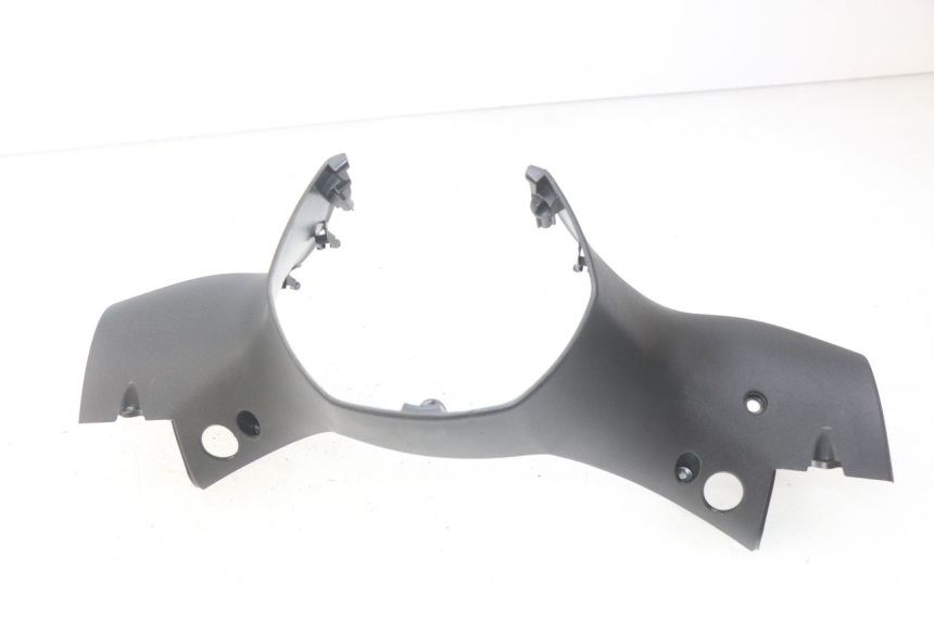 photo de COPRI MANUBRIO POSTERIORE PIAGGIO MP3 500 (2014 - 2017) - Zoom sullo stato d'uso