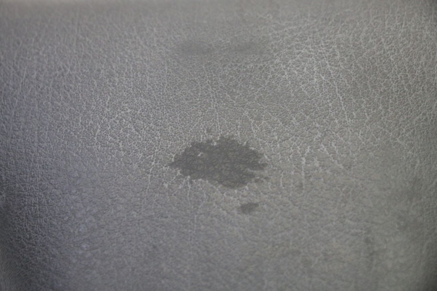 photo de COFANO MANUBRIO POSTERIORE PIAGGIO MP3 RL 250 (2006 - 2010) - Zoom sullo stato d'uso