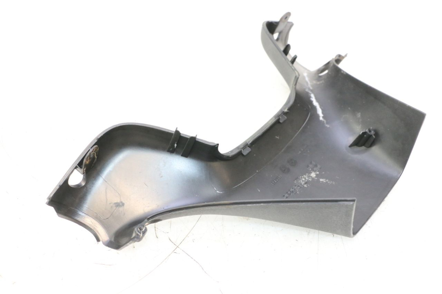 photo de COPRIMANUBRIO POSTERIORE PIAGGIO MP3 125 (2006 - 2014) - Zoom sullo stato d'uso