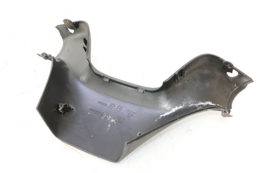 photo de COPRIMANUBRIO POSTERIORE PIAGGIO MP3 125 (2006 - 2014) - Altra angolazione