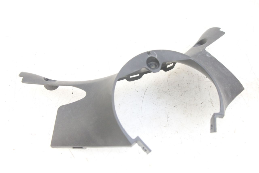 photo de COPRIMANUBRIO POSTERIORE MBK MW TRYPTIK 125 (2017 - 2022) - Dettaglio del componente