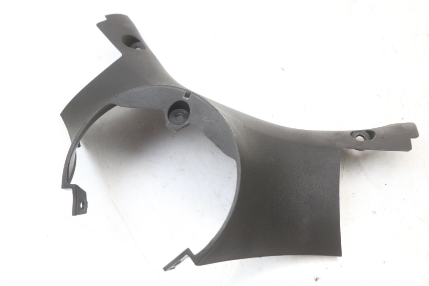 photo de COPRIMANUBRIO POSTERIORE MBK MW TRYPTIK 125 (2014 - 2016) - Dettaglio del componente