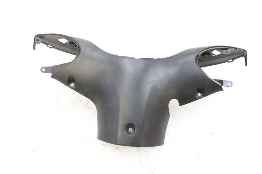 photo de COPRIMANUBRIO POSTERIORE YAMAHA NEOS NEO'S 4T 50 (2008 - 2016) - Dettagli dei punti di fissaggio