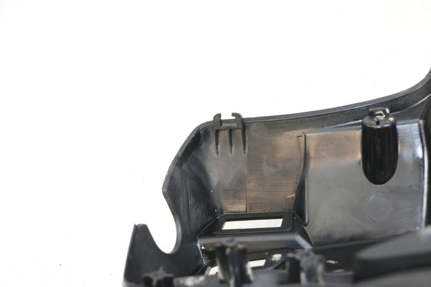 photo de COPRI MANUBRIO POSTERIORE HONDA NHX LEAD 110 (2008 - 2010) - Zoom sullo stato d'uso