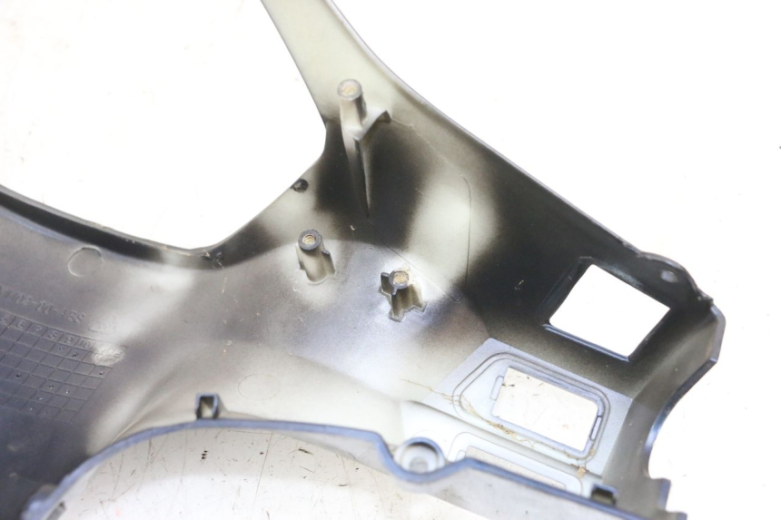 photo de COPRIMANUBRIO POSTERIORE JM MOTORS OLDIES GT 4T 50 (2018 - 2025) - Zoom sui componenti