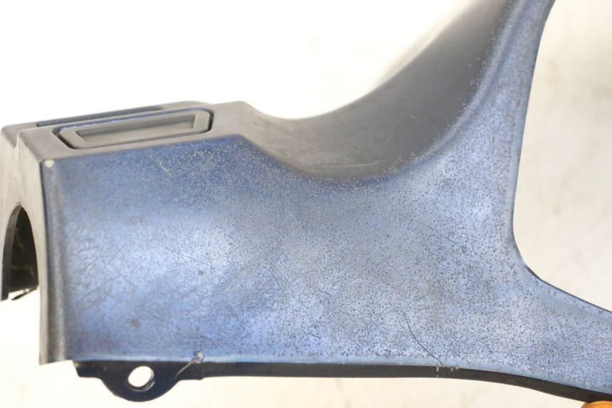 photo de COPRIMANUBRIO POSTERIORE JM MOTORS OLDIES GT 4T 50 (2018 - 2025) - Zoom sullo stato d'uso