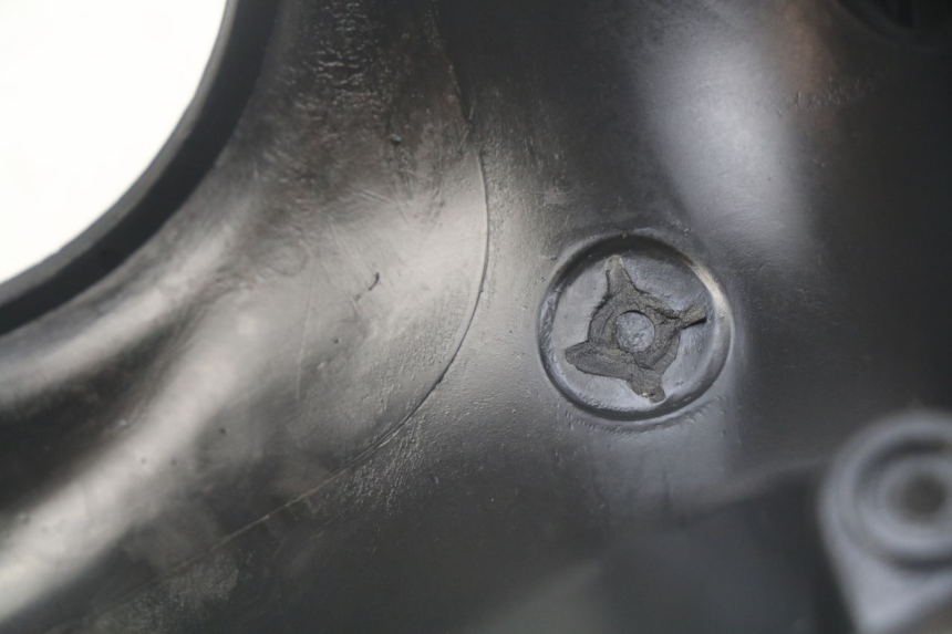 photo de Copri manubrio posteriore SYM ORBIT 2 4T 50 (2008 - 2017) - Dettaglio del componente