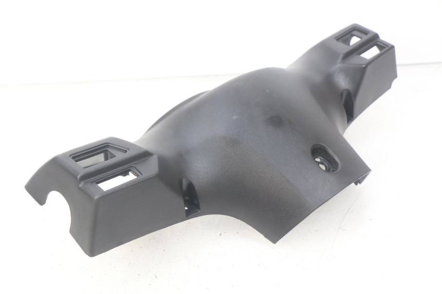 photo de Copri manubrio posteriore SYM ORBIT 2 4T 50 (2008 - 2017) - Primo piano tecnico