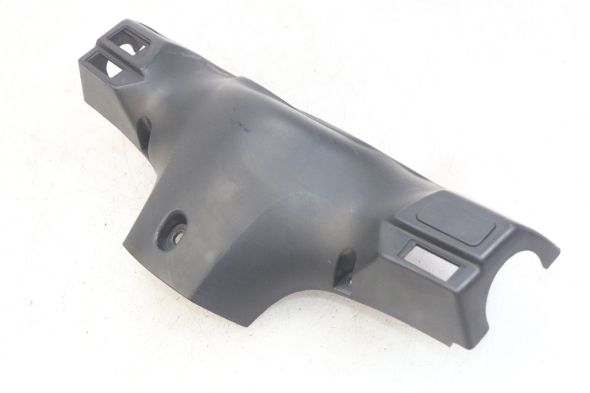 photo de COFANO MANUBRIO POSTERIORE SYM ORBIT 2 4T 50 (2018 - 2022) - Dettaglio del componente