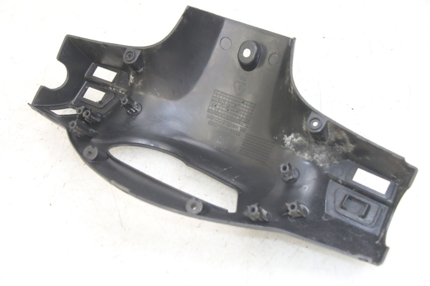 photo de COFANO MANUBRIO POSTERIORE SYM ORBIT 2 4T 50 (2018 - 2022) - Dettaglio del componente