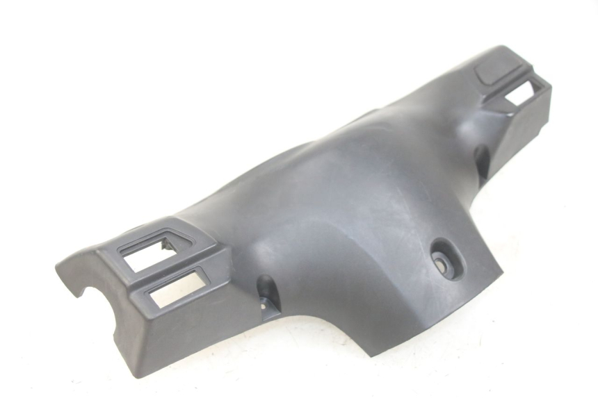 photo de COFANO MANUBRIO POSTERIORE SYM ORBIT 2 4T 50 (2018 - 2022) - Primo piano tecnico