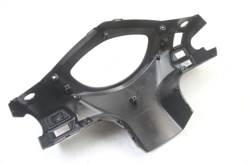 photo de COPRIMANUBRIO POSTERIORE SYM ORBIT III 3 4T 50 (2021 - 2025) - Altra angolazione