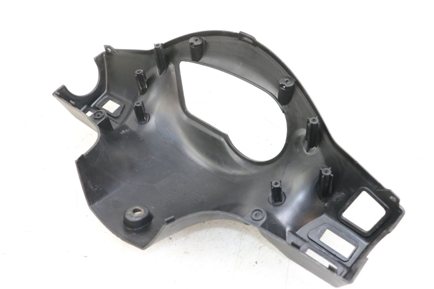 photo de COPERCHIO MANUBRIO POSTERIORE SYM ORBIT 50 (2008 - 2010) - Altra angolazione