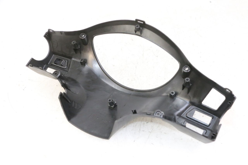 photo de COPRIMANUBRIO POSTERIORE PEUGEOT TWEET 4T 50 (2014 - 2019) - Zoom sullo stato d'uso