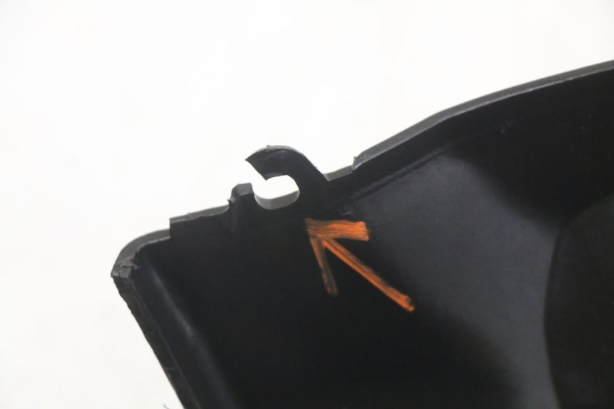 photo de COPRIMANUBRIO POSTERIORE TNT MOTOR ROMA 10' 2T 50 (2011 - 2018) - Dettagli dei punti di fissaggio