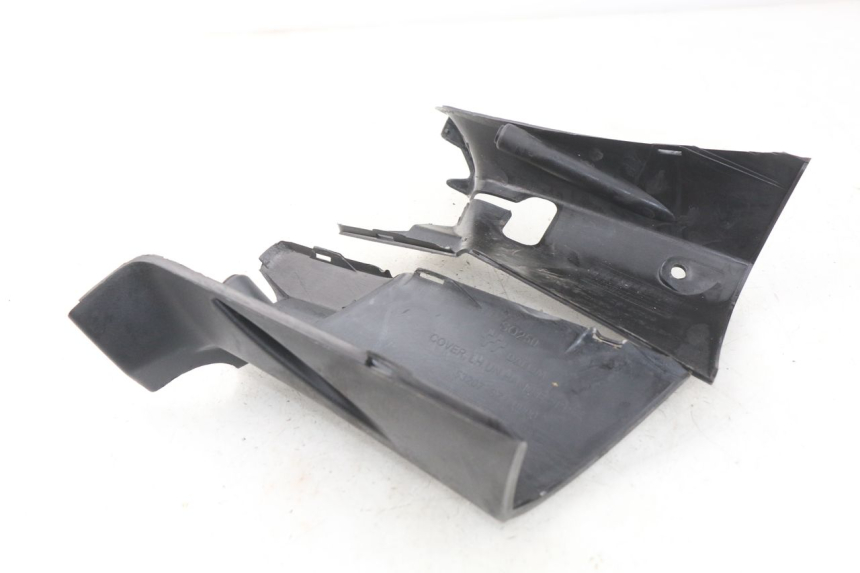 photo de COPRI MANUBRIO POSTERIORE DAELIM S2 FI 125 (2008 - 2017) - Primo piano tecnico