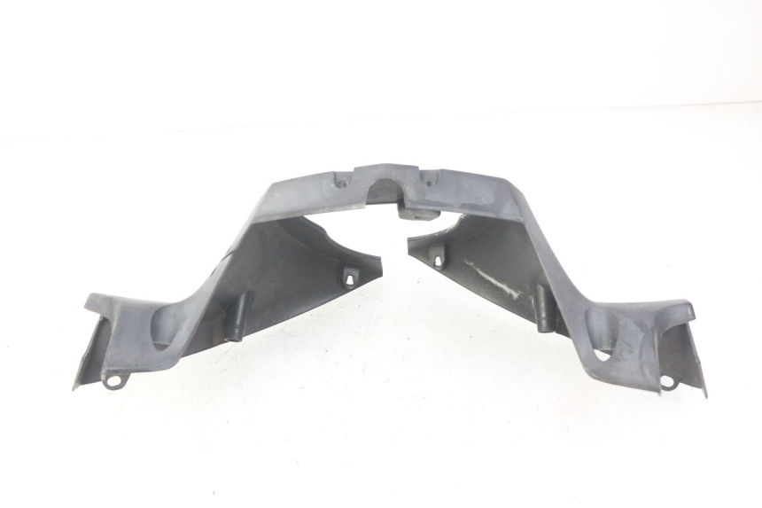 photo de COFANO MANUBRIO POSTERIORE PEUGEOT SATELIS COMPRESSOR K15 125 (2006 - 2009) - Dettaglio del componente