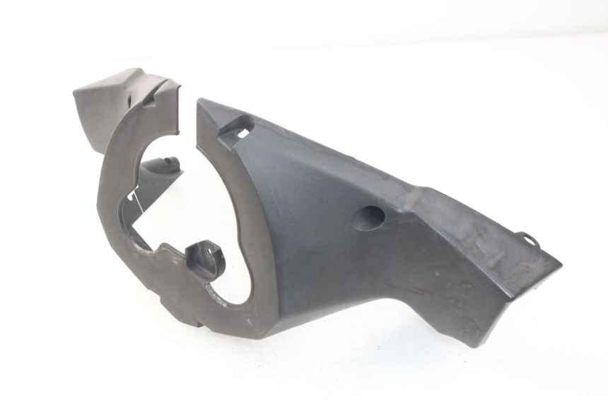 photo de Copri manubrio posteriore PEUGEOT SATELIS 500 (2007 - 2013) - Altra angolazione