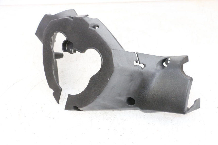 photo de COPERCHIO MANUBRIO POSTERIORE PEUGEOT SATELIS 125 (2013 - 2018) - Altra angolazione