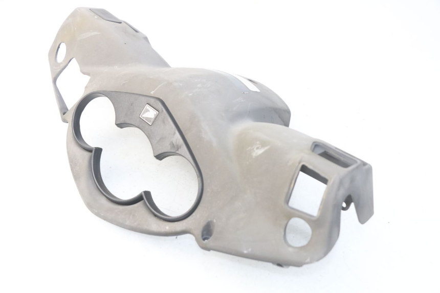 photo de COPERCHIO MANUBRIO POSTERIORE HONDA SES DYLAN 125 (2002 - 2006) - Vista d'insieme del prodotto