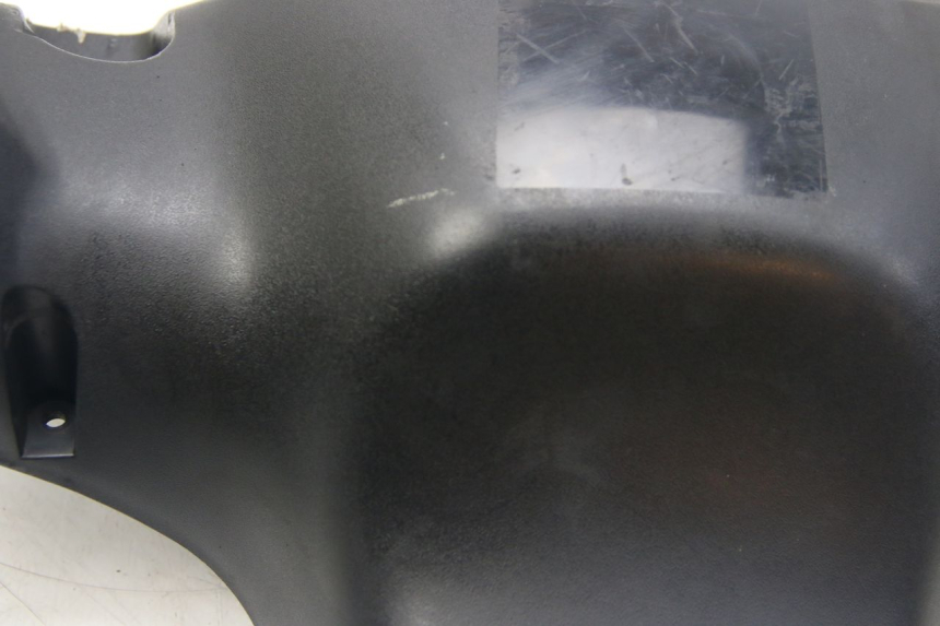photo de COFANO MANUBRIO POSTERIORE SUZUKI SIXTEEN 125 (2008 - 2010) - Zoom sullo stato d'uso
