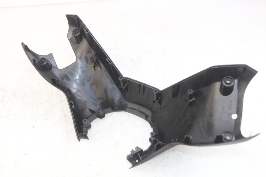 photo de COPRI MANUBRIO POSTERIORE MBK SKYCRUISER 125 (2010 - 2013) - Zoom sullo stato d'uso