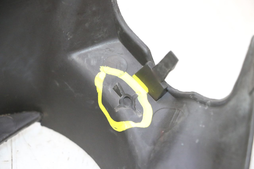 photo de COPRIMANUBRIO POSTERIORE YAMAHA SLIDER 50 (1999 - 2004) - Stato della superficie e materiale