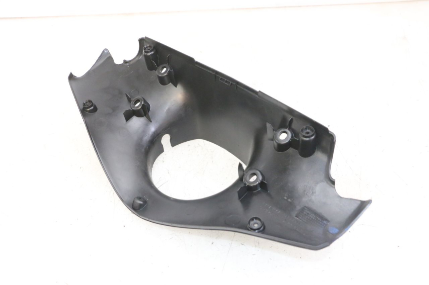 photo de COPRIMANUBRIO POSTERIORE PEUGEOT SPEEDFIGHT 2 LC 50 (2000 - 2009) - Zoom sullo stato d'uso