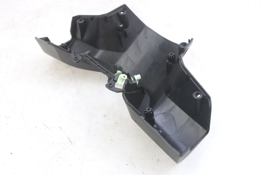 photo de COFANO MANUBRIO POSTERIORE PEUGEOT SPEEDFIGHT 4 4T 50 (2015 - 2020) - Dettaglio del componente