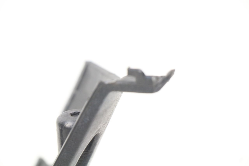 photo de Copri manubrio posteriore RAZZO STEED 125 (2012 - 2018) - Ricambio usato controllato