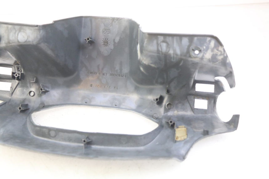 photo de COPRI MANUBRIO POSTERIORE PEUGEOT SV 125 (1991 - 1994) - Dettaglio del componente
