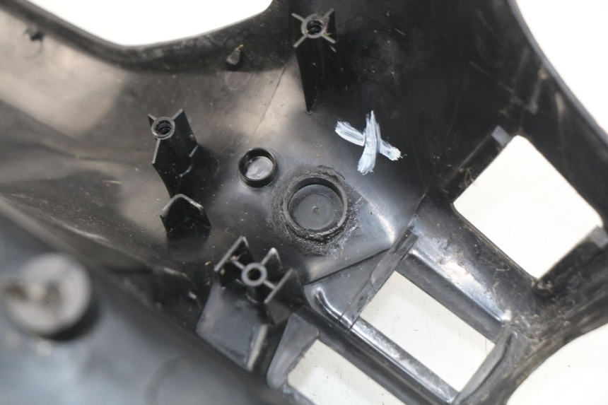 photo de COPERCHIO MANUBRIO POSTERIORE PEUGEOT SV 80 (1993 - 1997) - Vista d'insieme del prodotto