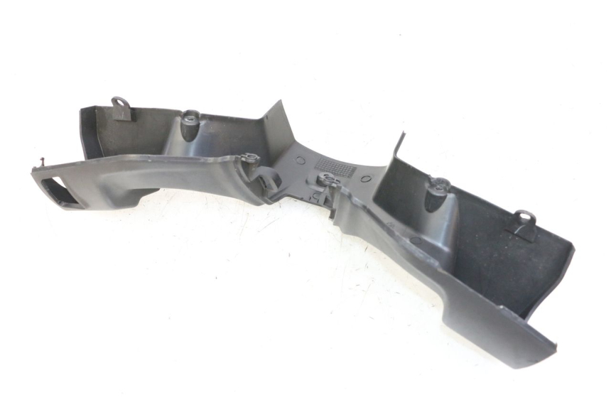 photo de COFANO MANUBRIO POSTERIORE APRILIA SXR 50 (2021 - 2023) - Stato della superficie e materiale