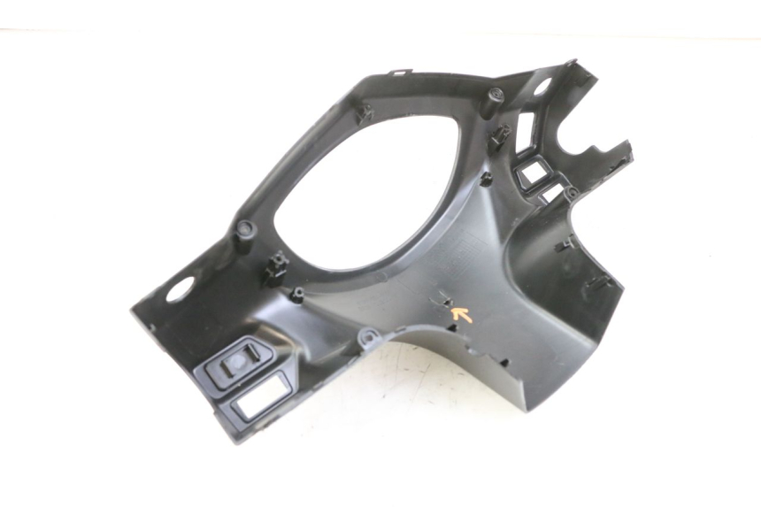 photo de COFANO MANUBRIO POSTERIORE SYM ORBIT III 3 4T 50 (2018 - 2021) - Dettaglio del componente