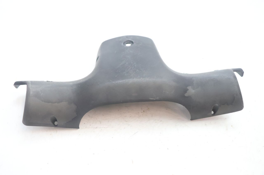 photo de COPRIMANUBRIO POSTERIORE PEUGEOT TREKKER TKR 50 (2005 - 2014) - Primo piano tecnico