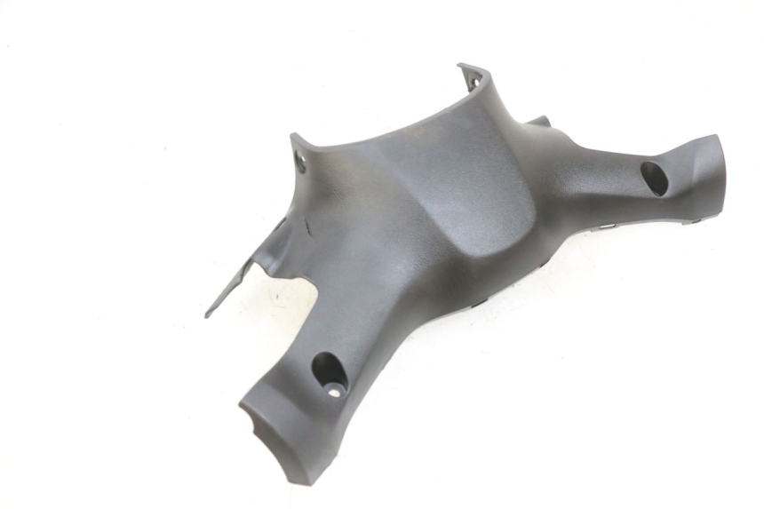 photo de COPRIMANUBRIO POSTERIORE YAMAHA TRICITY 300 (2020 - 2024) - Dettaglio del componente