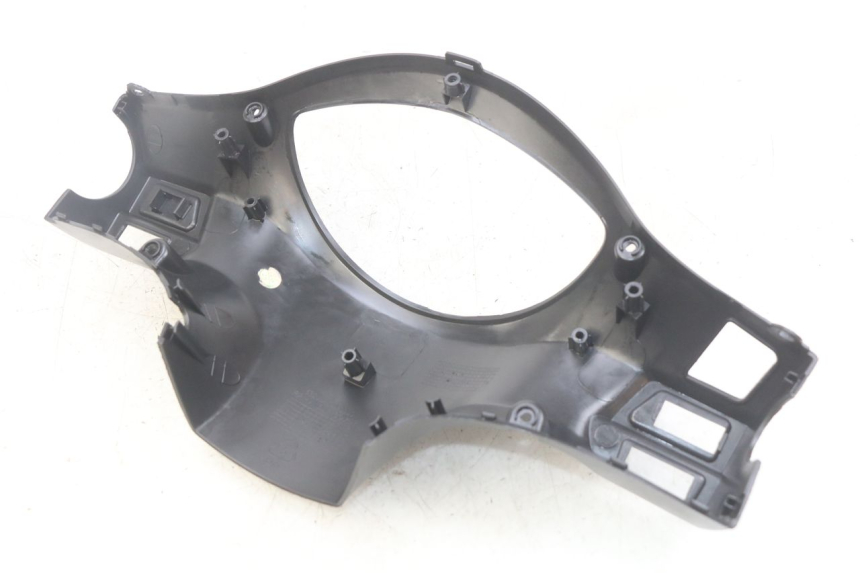 photo de COFANO MANUBRIO POSTERIORE PEUGEOT TWEET 4T 50 (2010 - 2014) - Altra angolazione