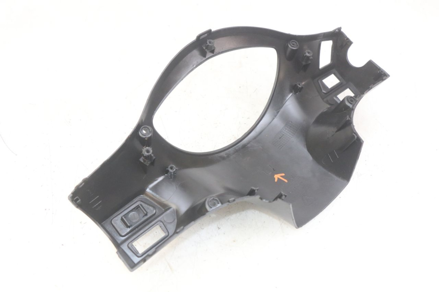 photo de COFANO MANUBRIO POSTERIORE PEUGEOT TWEET 4T 50 (2018 - 2022) - Primo piano tecnico