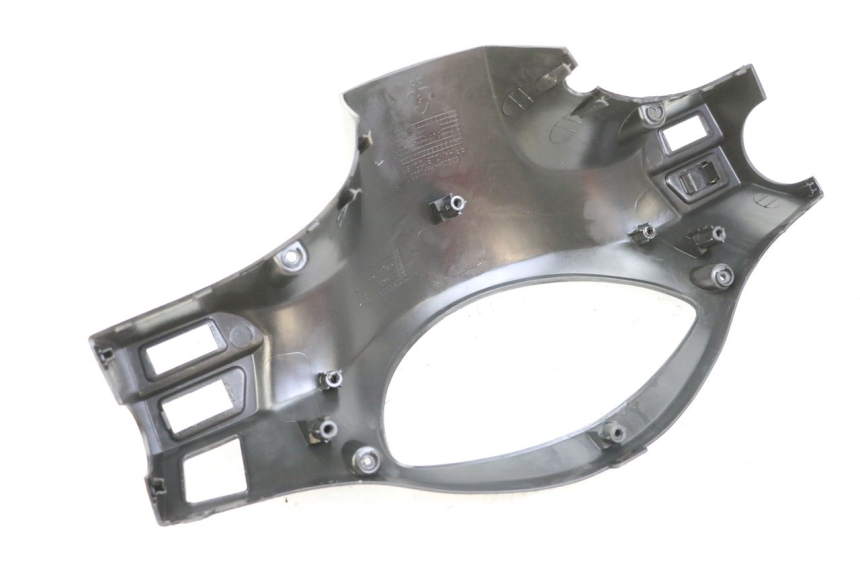 photo de COFANO MANUBRIO POSTERIORE PEUGEOT TWEET 4T 50 (2018 - 2022) - Primo piano tecnico