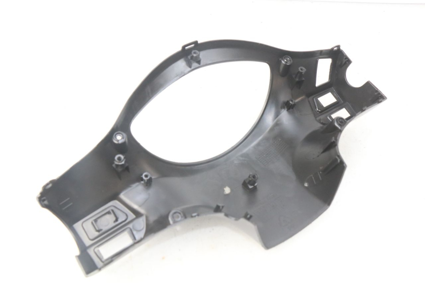 photo de Copri manubrio posteriore PEUGEOT TWEET ACTIVE 4T 50 (2018 - 2022) - Dettaglio del componente
