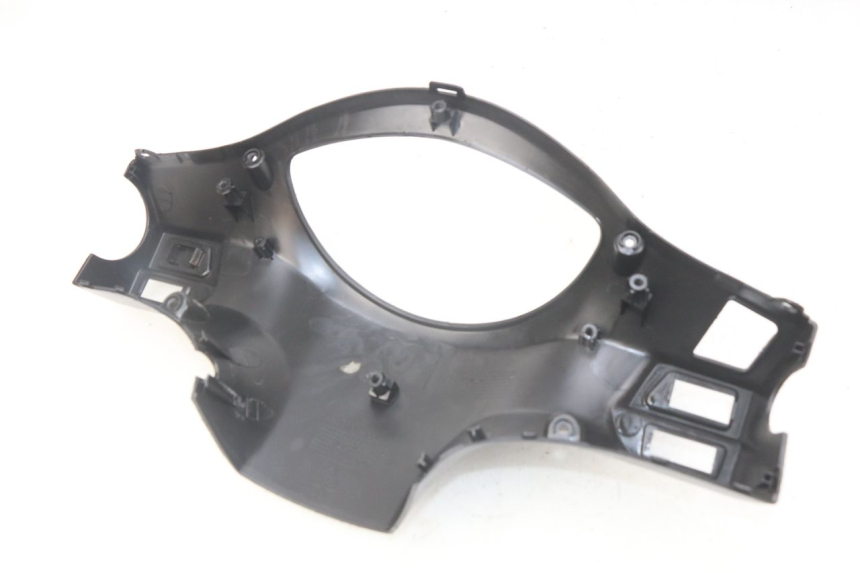 photo de Copri manubrio posteriore PEUGEOT TWEET ACTIVE 4T 50 (2018 - 2022) - Zoom sullo stato d'uso