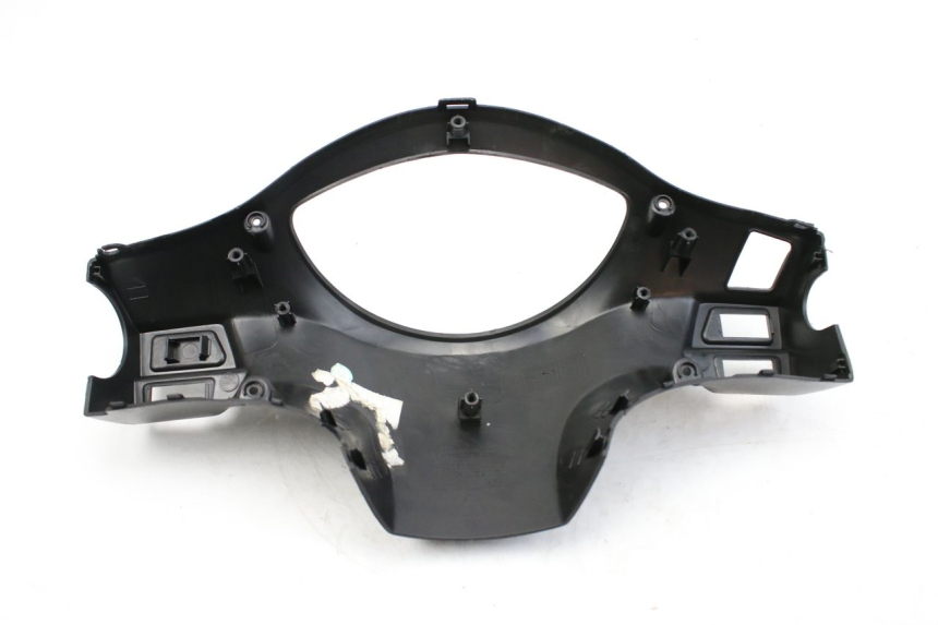 photo de COPRI MANUBRIO POSTERIORE PEUGEOT TWEET 125 (2010 - 2017) - Primo piano tecnico