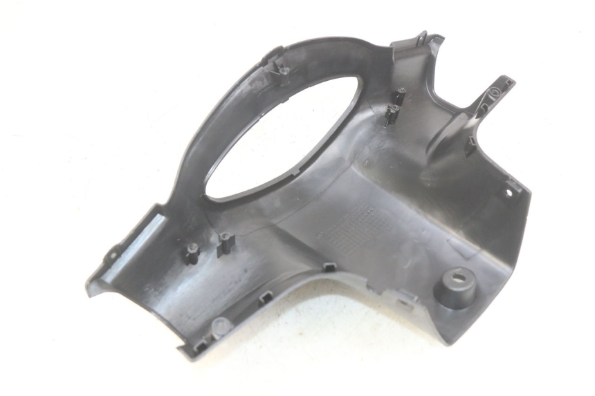 photo de COFANO MANUBRIO POSTERIORE PEUGEOT V-CLIC VCLIC 50 (2007 - 2013) - Altra angolazione