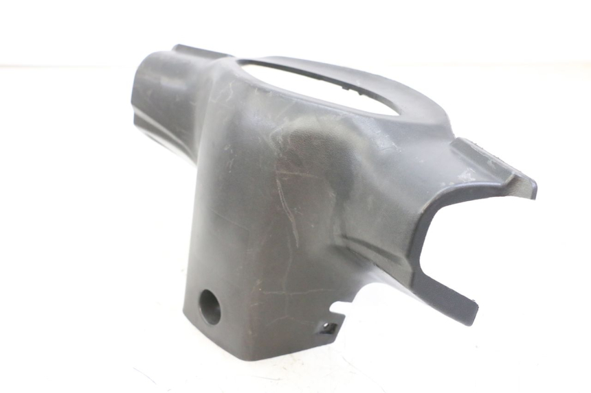 photo de COFANO MANUBRIO POSTERIORE PEUGEOT V-CLIC VCLIC 50 (2007 - 2013) - Primo piano tecnico