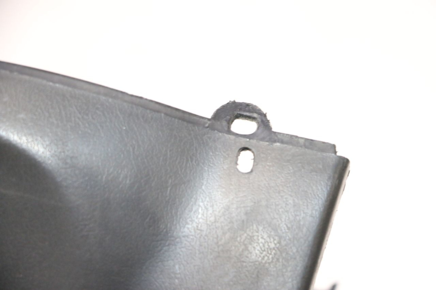 photo de COFANO MANUBRIO POSTERIORE PEUGEOT V-CLIC VCLIC 50 (2007 - 2013) - Zoom sullo stato d'uso