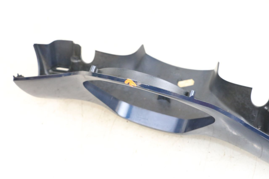 photo de COPRIMANUBRIO POSTERIORE PIAGGIO VESPA LX 125 (2005 - 2010) - Altra vista dell'articolo