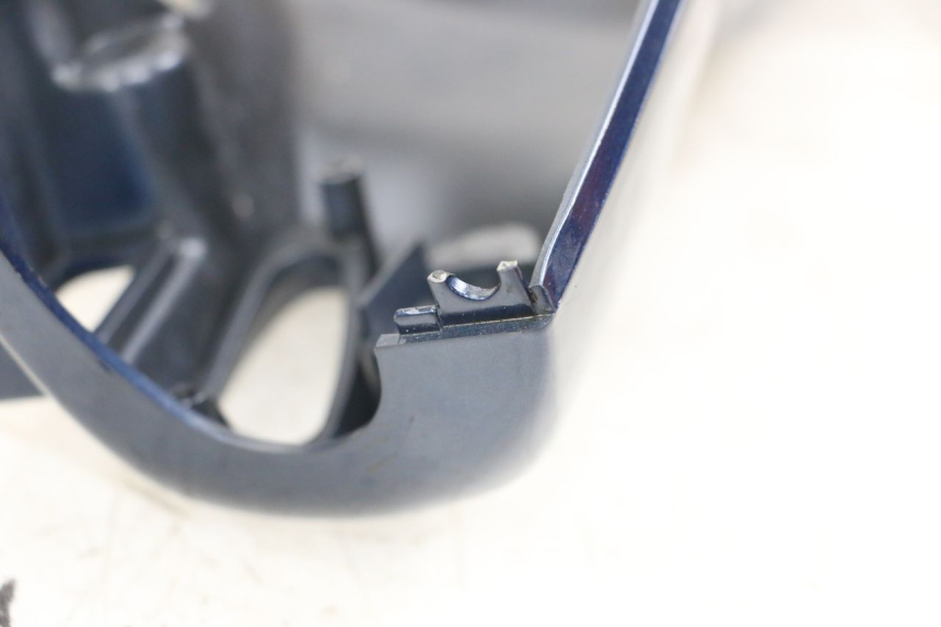 photo de COPRIMANUBRIO POSTERIORE PIAGGIO VESPA LX 125 (2005 - 2010) - Zoom sullo stato d'uso