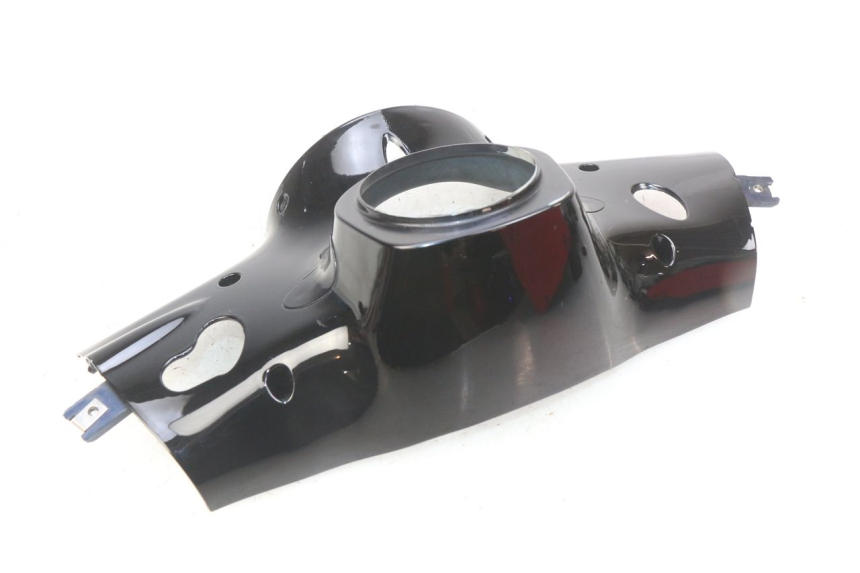 photo de COPRI MANUBRIO POSTERIORE PIAGGIO VESPA PRIMAVERA 2T 50 (2013 - 2018) - Primo piano tecnico